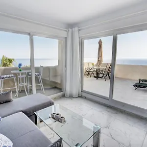bil-bil-cg-benal-beach-apartment.1costadelsol.com/