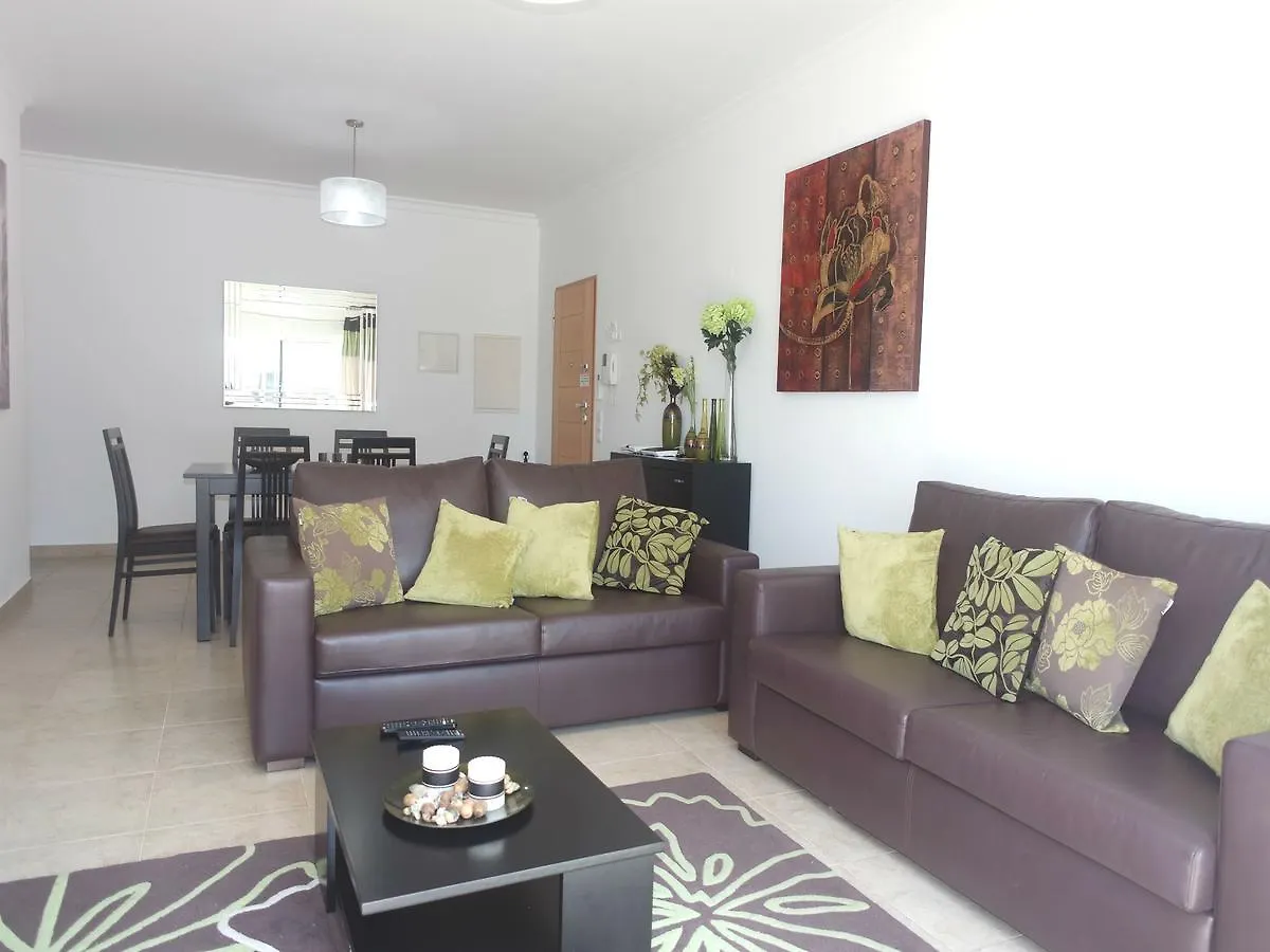 C04 - Pool View 3 Bed Apartment Lagos Portugal