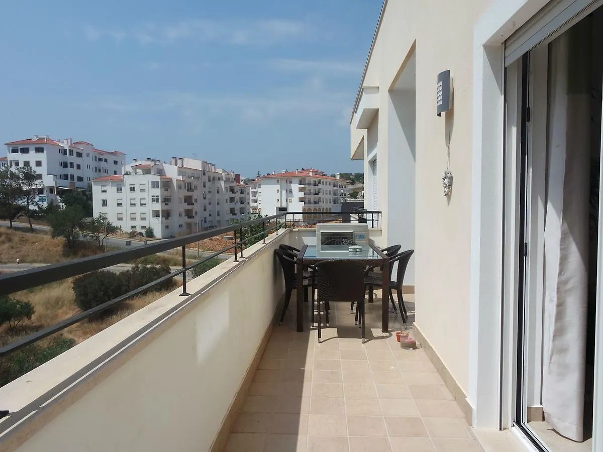 C04 - Pool View 3 Bed Apartment Lagos Portugal